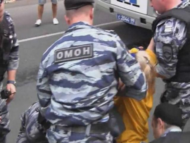 Москвичам забороняють співчувати загиблим в Україні