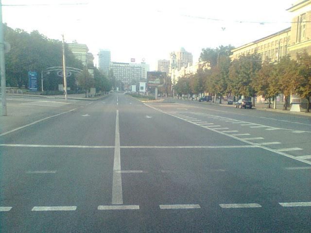 Донецк сегодня: безлюдные улицы и террористическая пропаганда (Фото)