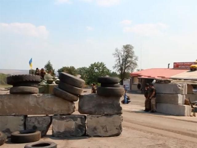 У Вуглегірську встановили український блокпост (Відео)