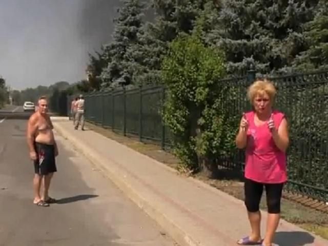 Українська армія тут нічого не зруйнувала, — мешканка Донецька (Відео) Українська армія тут нічого не зруйнувала, — мешканка Донецька (Відео)