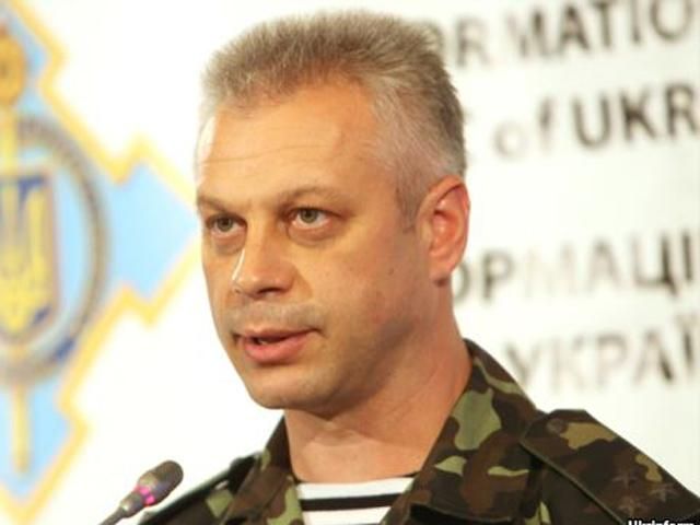 Терористи "ЛНР" змушують мирних жителів рити окопи, — Лисенко