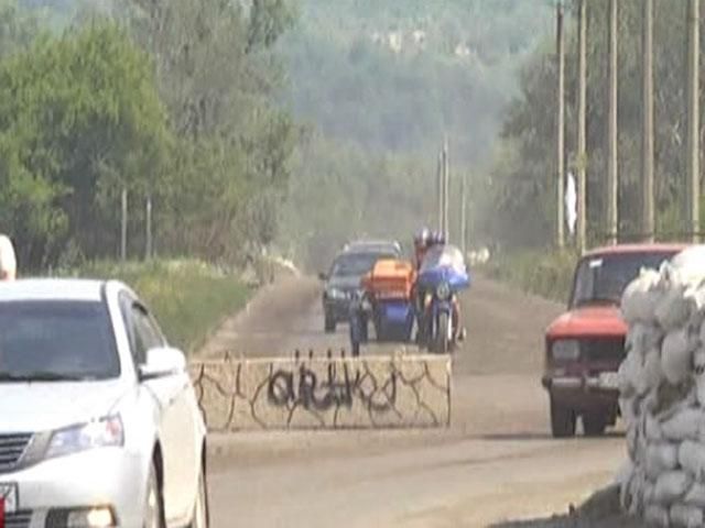 Через зелений коридор на Луганщині за минулу добу виїхало 505 осіб Через зелений коридор на Луганщині за минулу добу виїхало 505 осіб