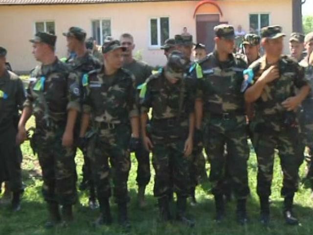 Бійці спецпідрозділу "Богдан" вирушили у зону АТО Бійці спецпідрозділу "Богдан" вирушили у зону АТО