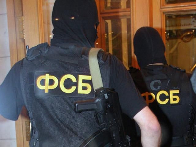 ФСБ провела обшуки в кримськотатарських навчальних закладах