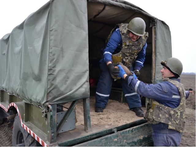 За добу піротехніки вилучили 231 одиниць боєприпасів в зоні АТО