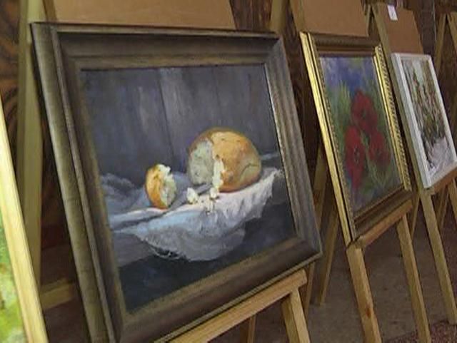 В Луганской области художник устроил благотворительный аукцион в поддержку армии