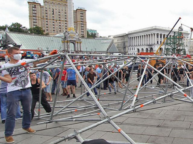 Майдан "замінували"