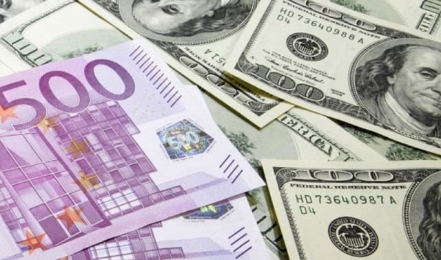 Доллар и евро подешевели — курсы валют на 18 августа