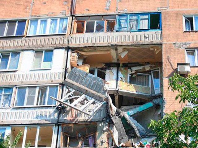 Донецк всю ночь был под артобстрелом, — горсовет Донецк всю ночь был под артобстрелом, — горсовет