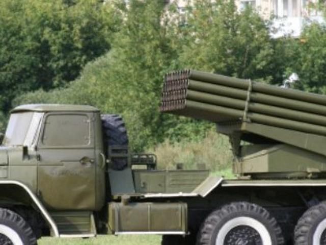 В Донецке с установки "Град" ведется беспорядочная стрельба В Донецке с установки "Град" ведется беспорядочная стрельба