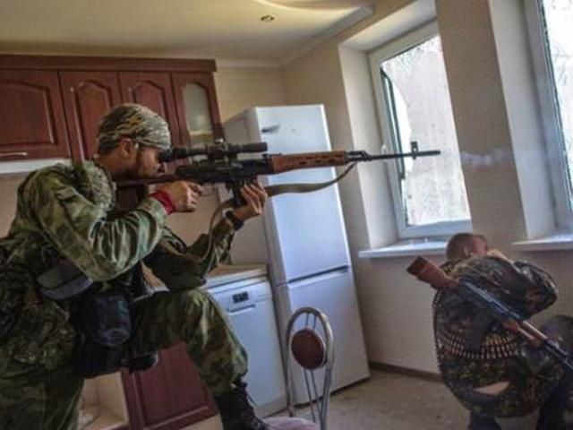 В Донецке снайперы террористов уничтожили много своих, — "Информационное сопротивление"