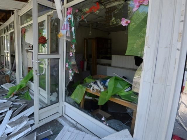 У Донецьку — артобстріли У Донецьку — артобстріли