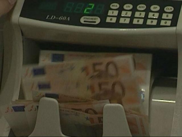 Валютные кредиты проиндексируют по курсу 8 гривен за доллар Валютные кредиты проиндексируют по курсу 8 гривен за доллар