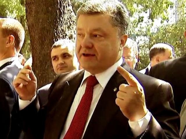 Порошенко подякував миколаївцям за щиру зустріч 79 бригади