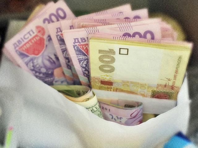 Дефицит госбюджета оказывает давление на курс гривны Дефицит госбюджета оказывает давление на курс гривны