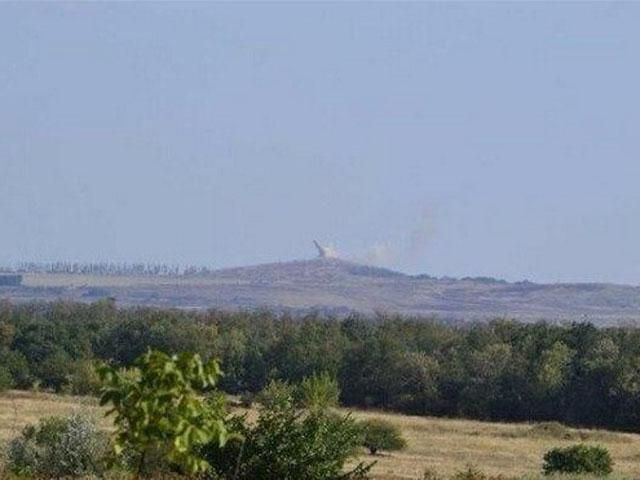 На Саур-Могиле упала стела (Фото) На Саур-Могиле упала стела (Фото)