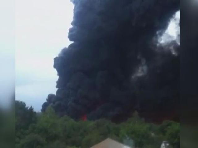 Пожежа на Черкащині: вогонь знищив понад 20 будинків (Відео) Пожежа на Черкащині: вогонь знищив понад 20 будинків (Відео)