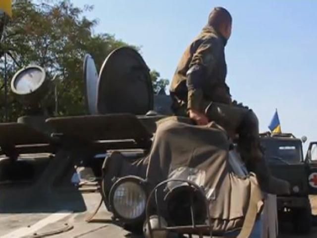 Ми бачимо лише "Гради" та мінометні обстріли, — військовий супроводу Ми бачимо лише "Гради" та мінометні обстріли, — військовий супроводу