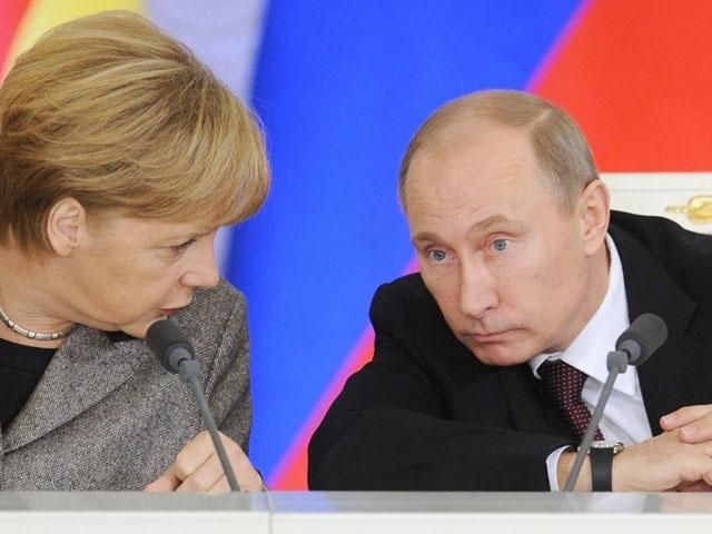 Путін пояснив Меркель вторгнення "гуманітарки" з РФ на територію України зволіканнями Києва