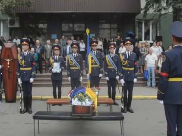 В Ирпене прощались с капитаном "Донбасса" Сергеем Шкаровским