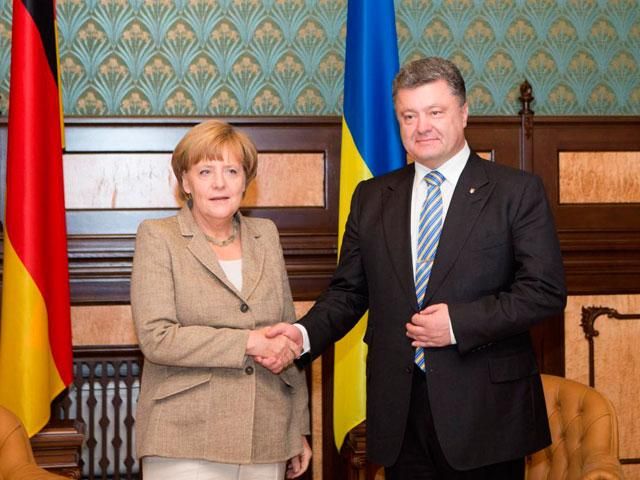 Порошенко уже поговорил с Меркель Порошенко уже поговорил с Меркель