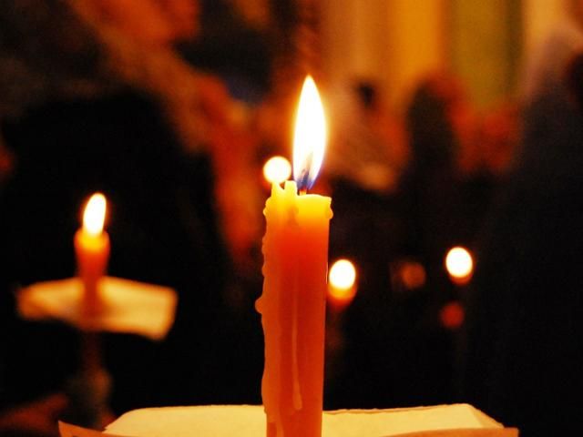 У Донецьку знову загинуло троє мирних жителів У Донецьку знову загинуло троє мирних жителів