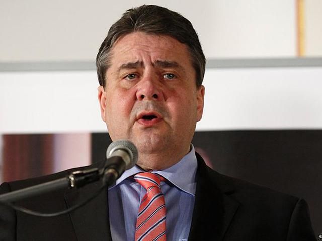 Вице-канцлер Германии говорит, что у Украины мало шансов вернуть Крым Вице-канцлер Германии говорит, что у Украины мало шансов вернуть Крым