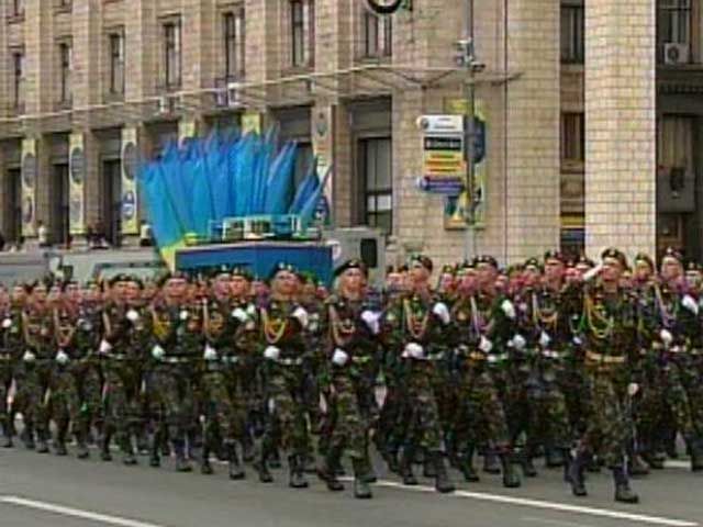 Українці сьогодні відзначають 23-ю річницю Незалежності 