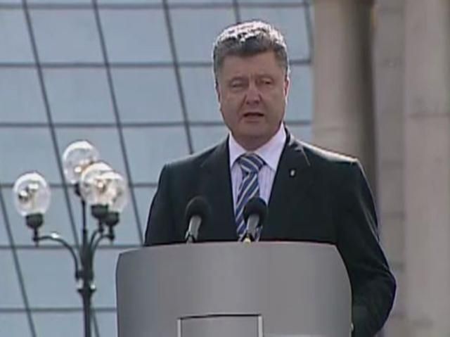 Тільки ціною зусиль всього народу зможемо захистити незалежність, — президент Тільки ціною зусиль всього народу зможемо захистити незалежність, — президент