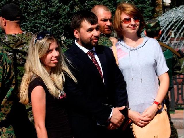 Пушилин, которого разыскивает СБУ, в Донецке (Видео) Пушилин, которого разыскивает СБУ, в Донецке (Видео)