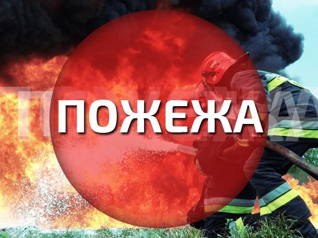 В Луганской области горит химический завод