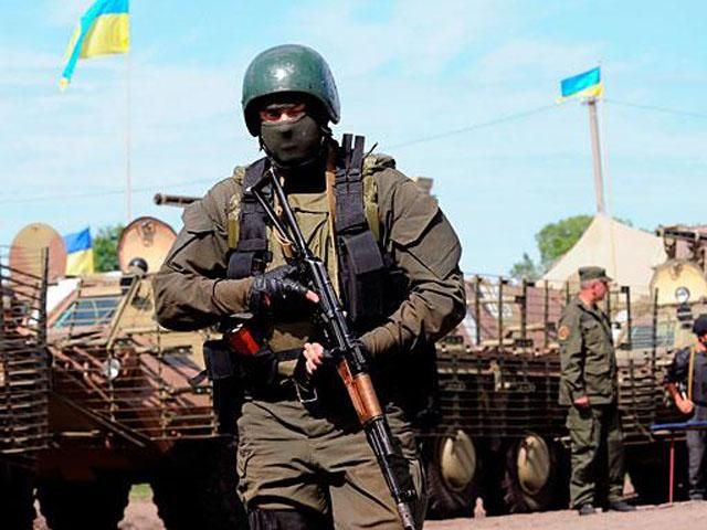 Под Иловайском силы АТО задержали 10 российских десантников Под Иловайском силы АТО задержали 10 российских десантников