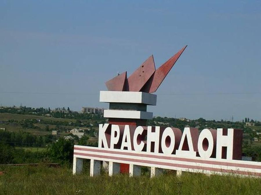 Українська авіація розбила колону бойовиків у Краснодоні Українська авіація розбила колону бойовиків у Краснодоні