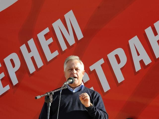 Комуністи кажуть, що СБУ вибиває з них показання Комуністи кажуть, що СБУ вибиває з них показання