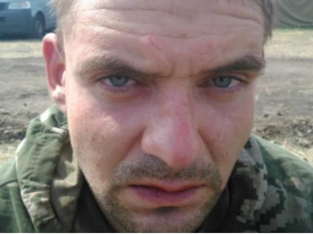 Появились фото российских десантников, которых СБУ задержала в Донецкой области