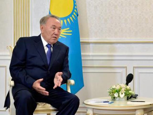 Казахстан хоче через Червоний Хрест передати Україні гуманітарну допомогу