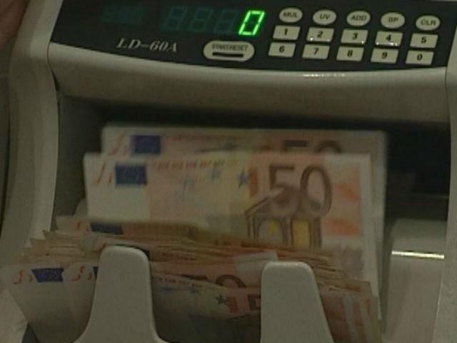 Гривна установила очередной антирекорд Гривна установила очередной антирекорд