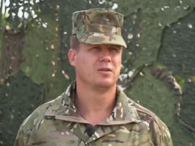 Продолжаются бои за Иловайск, Новосветловку и Хрящеватое, — спикер АТО Продолжаются бои за Иловайск, Новосветловку и Хрящеватое, — спикер АТО