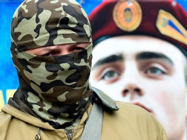 В Іловайську танки “ДНР” обстрілюють позиції АТО, у “Донбасі” — троє поранених, — Семенченко