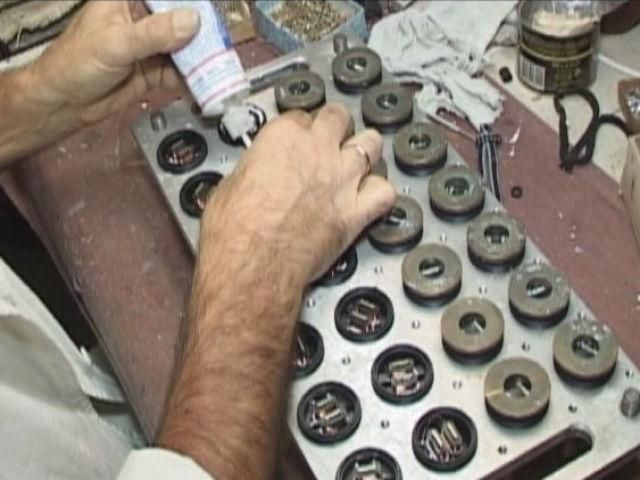 Танкісти у зоні АТО отримають нові шоломи Танкісти у зоні АТО отримають нові шоломи