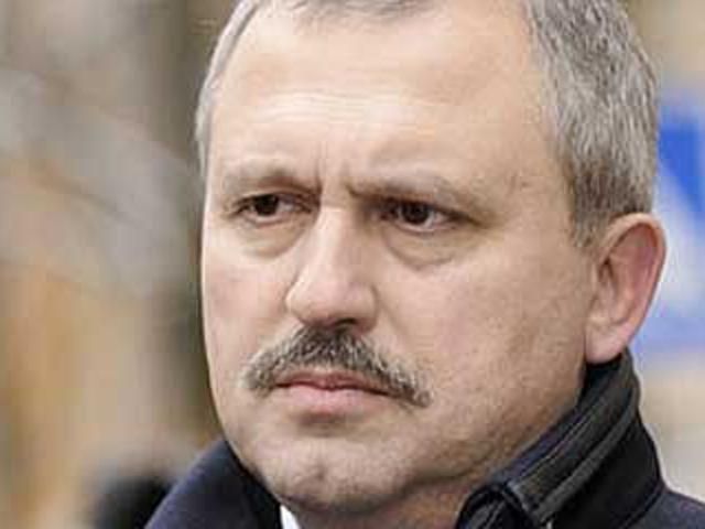 Сенченко уверяет, что из "Батькивщины" никто не выходил Сенченко уверяет, что из "Батькивщины" никто не выходил