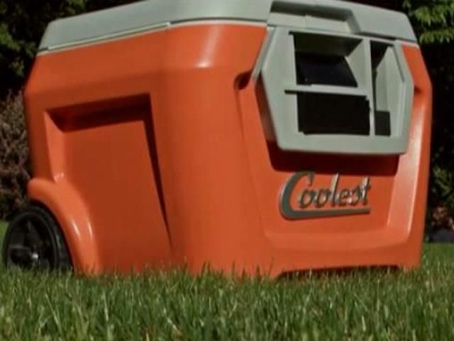 Створено портативний 60-літровий холодильник Coolest Cooler