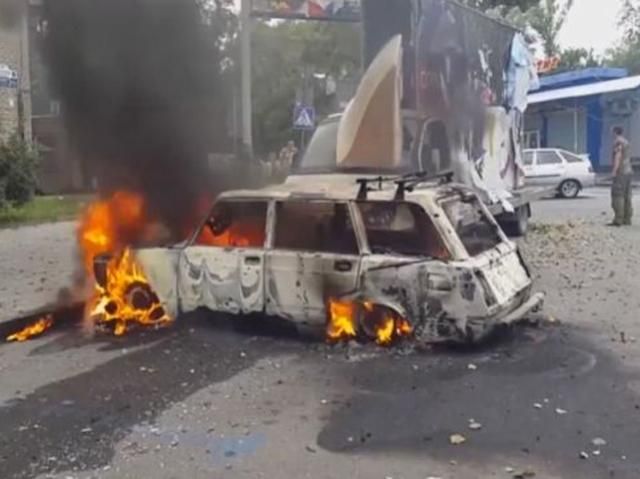 В Донецьку обстріляли площу Бакинських Комісарів (Відео)