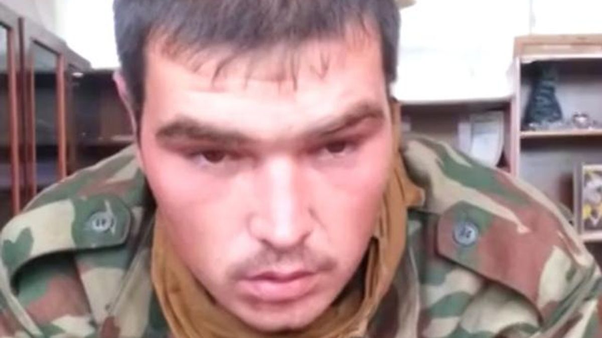Задержанные российские десантники рассказали, как попали в Украину (Видео) Задержанные российские десантники рассказали, как попали в Украину (Видео)