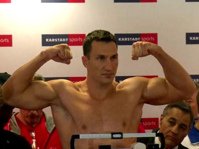 Бокс. Кубрат Пулєв вважає, що Володимир Кличко симулює травму Бокс. Кубрат Пулєв вважає, що Володимир Кличко симулює травму