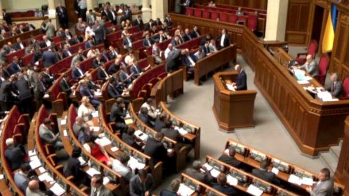 Знову вибори. Нову Раду обиратимемо без відкритих списків, експерти новому парламенту дають рік Знову вибори. Нову Раду обиратимемо без відкритих списків, експерти новому парламенту дають рік