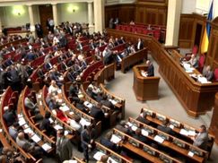 Опять выборы. Новую Раду выберут без открытых списков, эксперты новому парламенту дают год