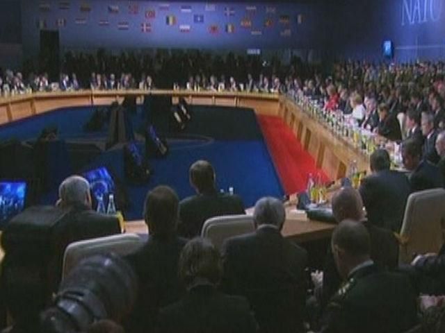 НАТО обговорить питання про загрозу від Росії НАТО обговорить питання про загрозу від Росії