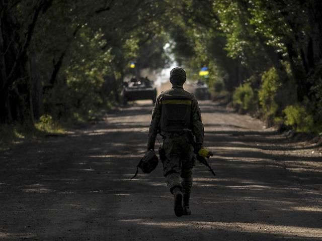 С "Иловайского котла" вышли 84 украинских военных, — Геращенко С "Иловайского котла" вышли 84 украинских военных, — Геращенко