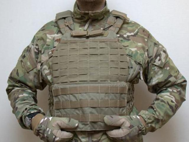 США відправляють Україні шоломи, бронежилети та куртки США відправляють Україні шоломи, бронежилети та куртки